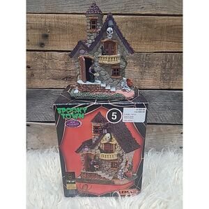Lemax Spooky Town Witches Treats Lighted House Halloween Village